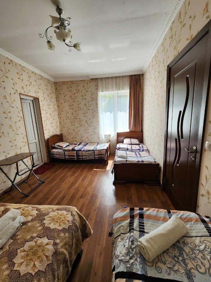 Moon Night Hotel Kasbegi Buitenkant foto